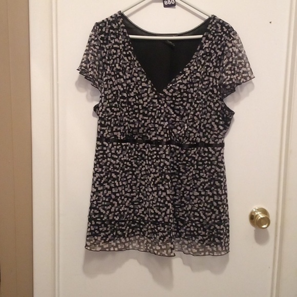 Venezia Abstract Frilly Short Sleeve Pullover Blouse - Size 22W/24W - Picture 1 of 6